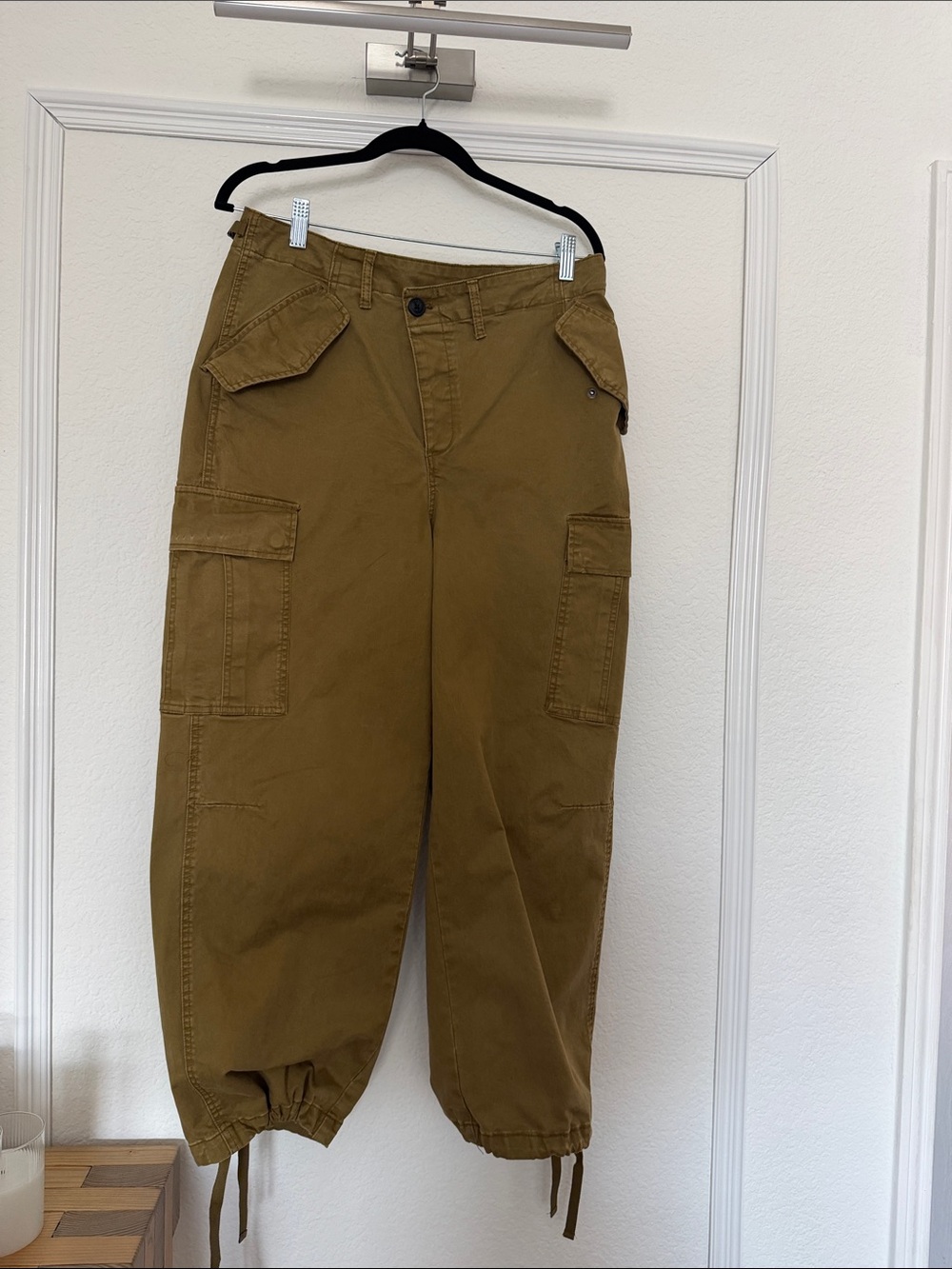Women’s Cargo Jogger Pants in Olive Brown